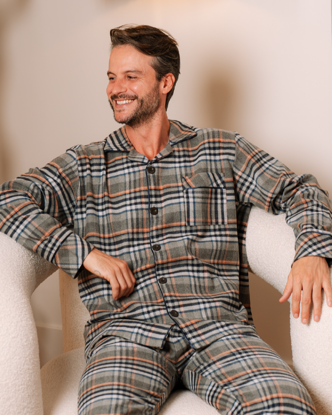 Men's classic open pajamas with laser buttons and rotary check pants