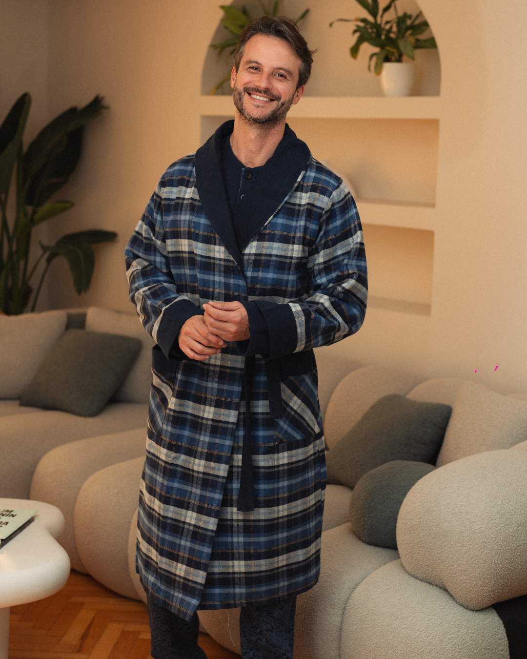 Classic plaid men's robe, cool shawl, rotary castor