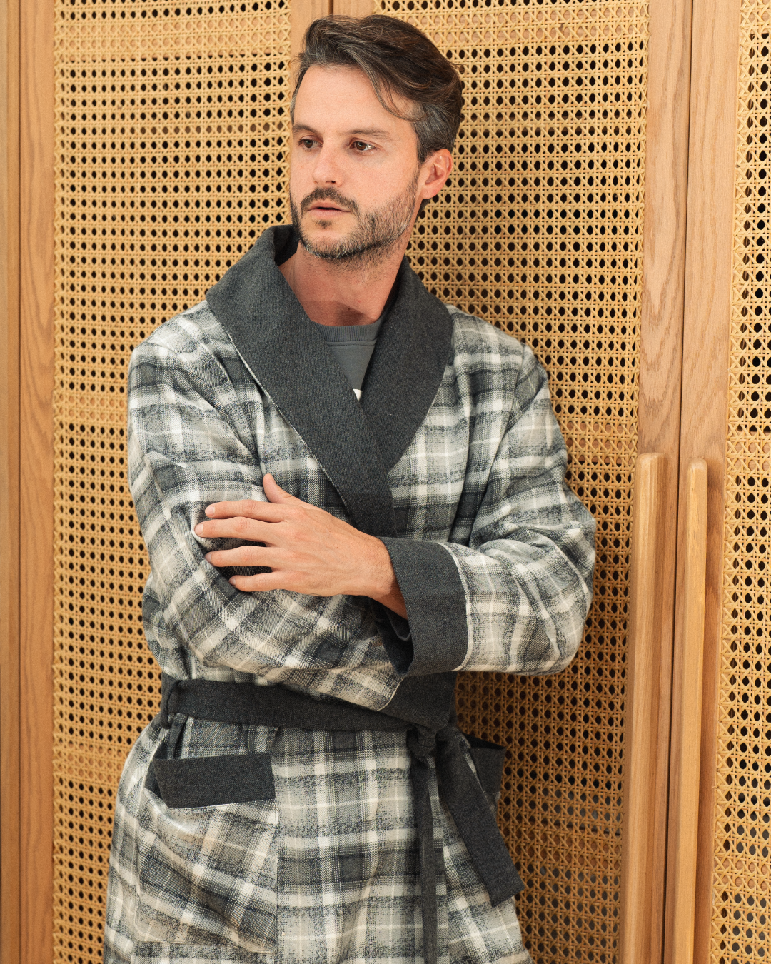 Classic plaid men's robe, cool shawl, rotary castor