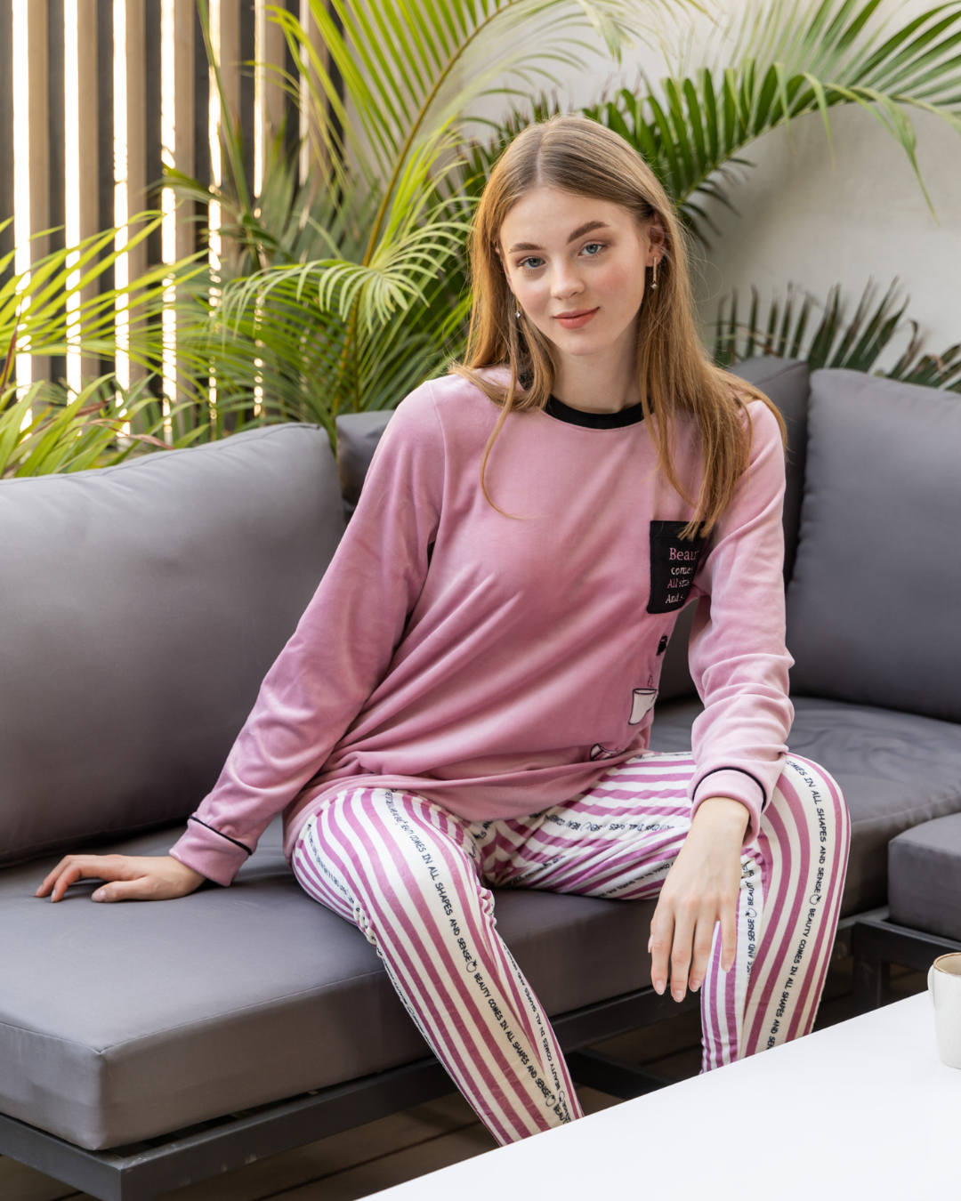 Women's velor pajamas, plain sweater with pocket print