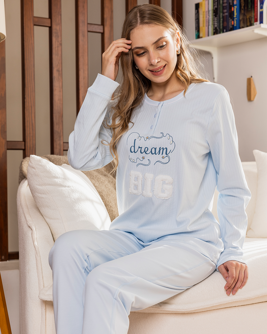 Women's long sleeve pajamas with embroidered print