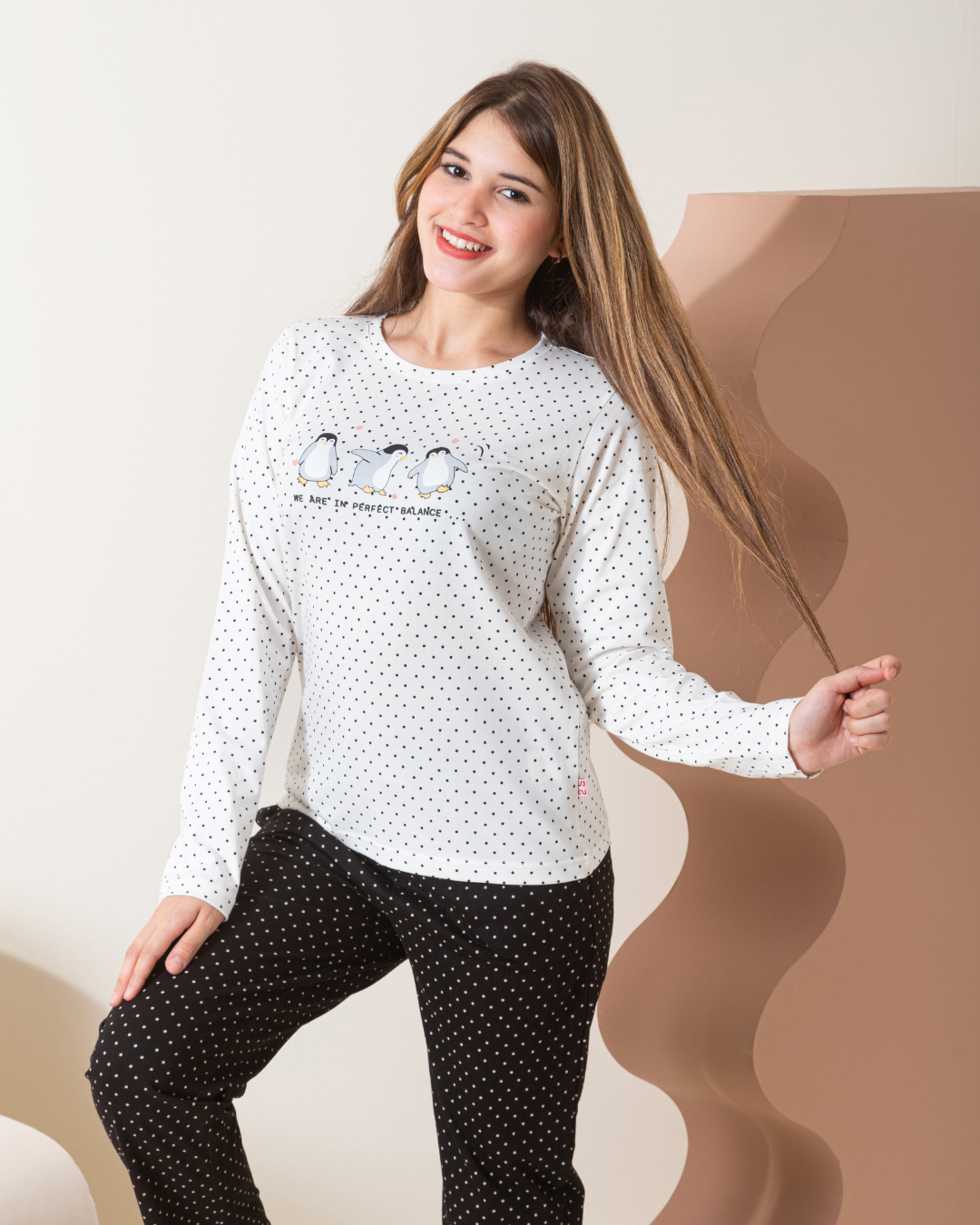 Polka dots Girls thermal long sleeve pajama with penguin print