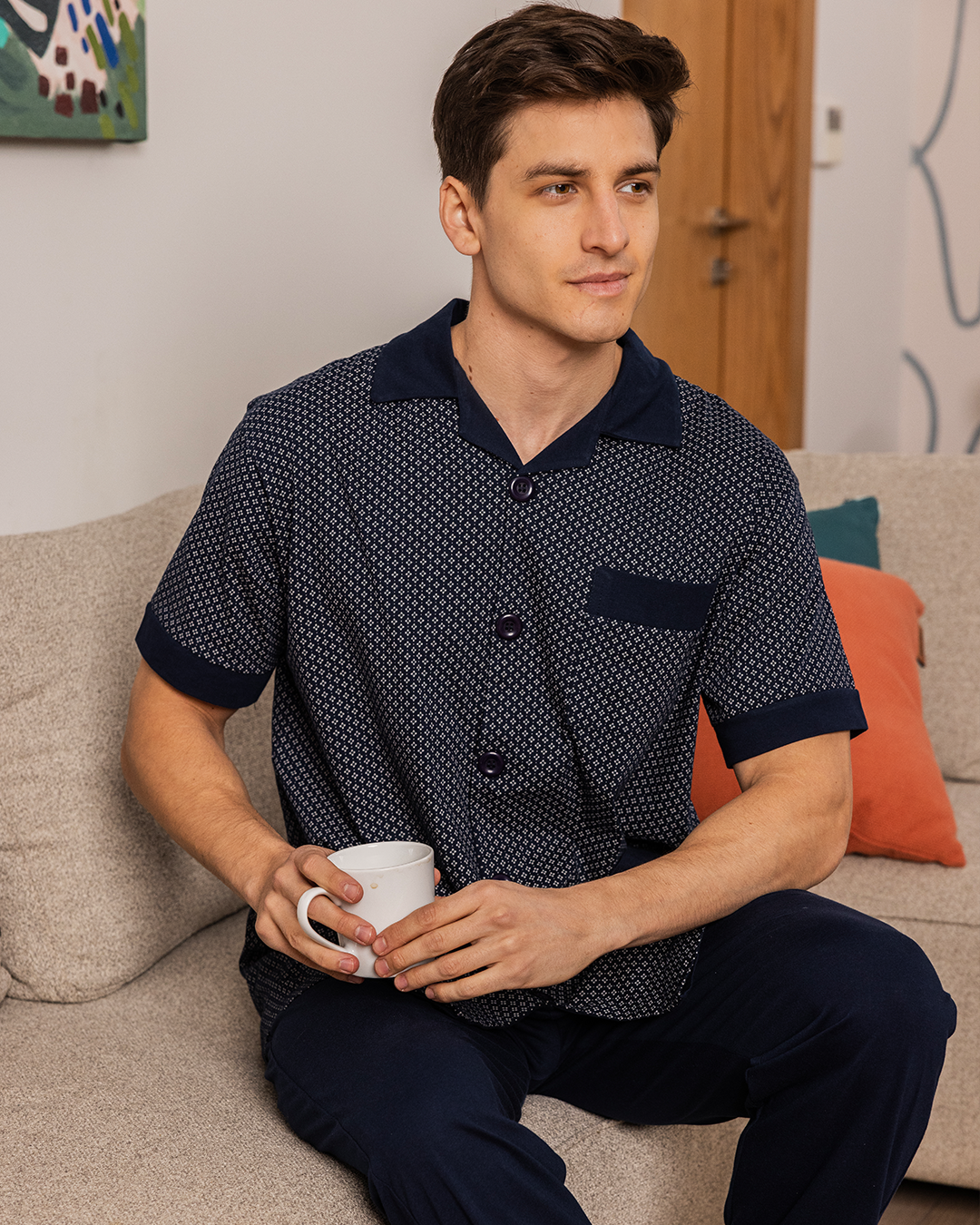 Classic men's pajamas with open half-sleeve buttons and diamond trousers