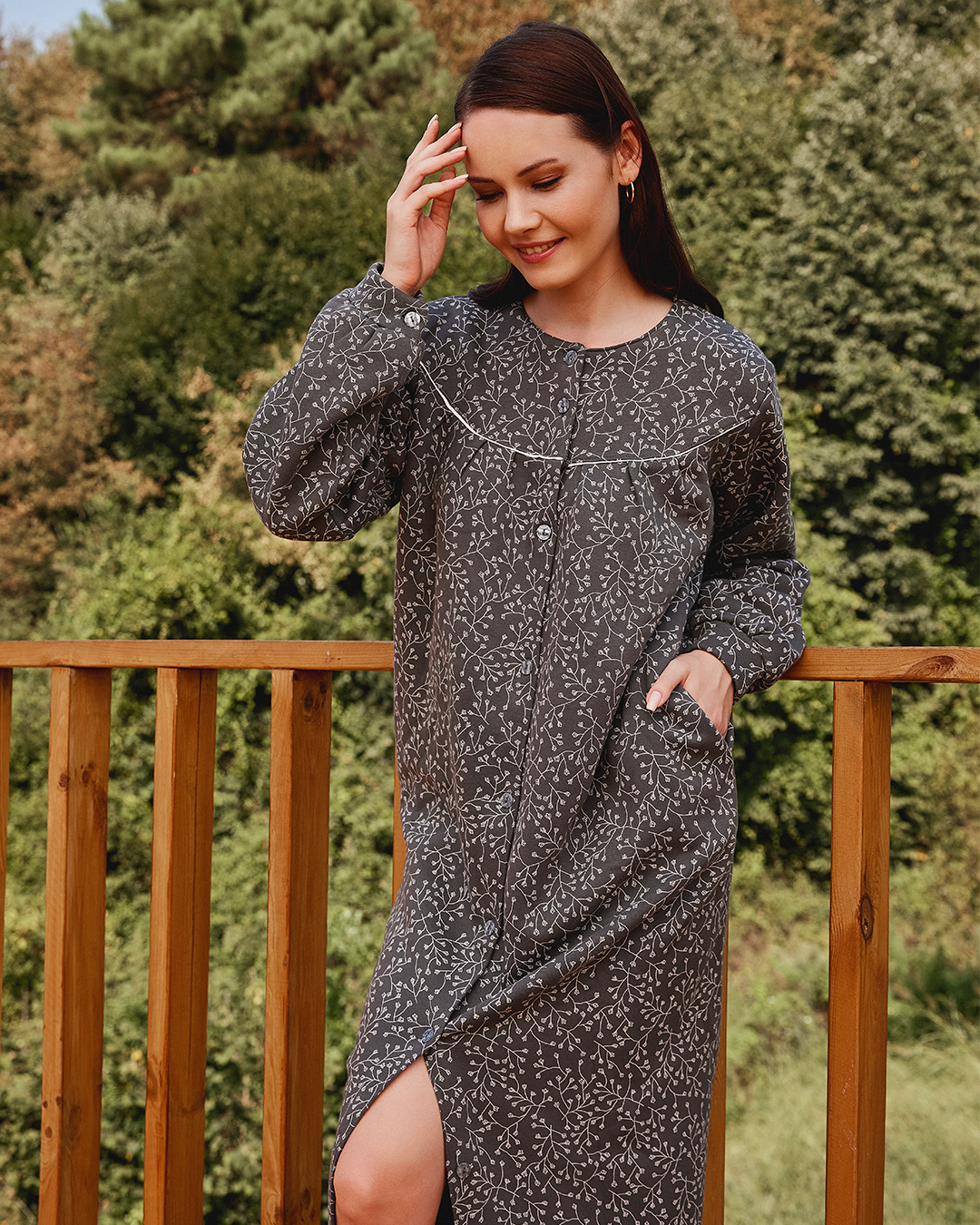 Ladies's  Printed Fleece Long-sleeve buttons nightgown