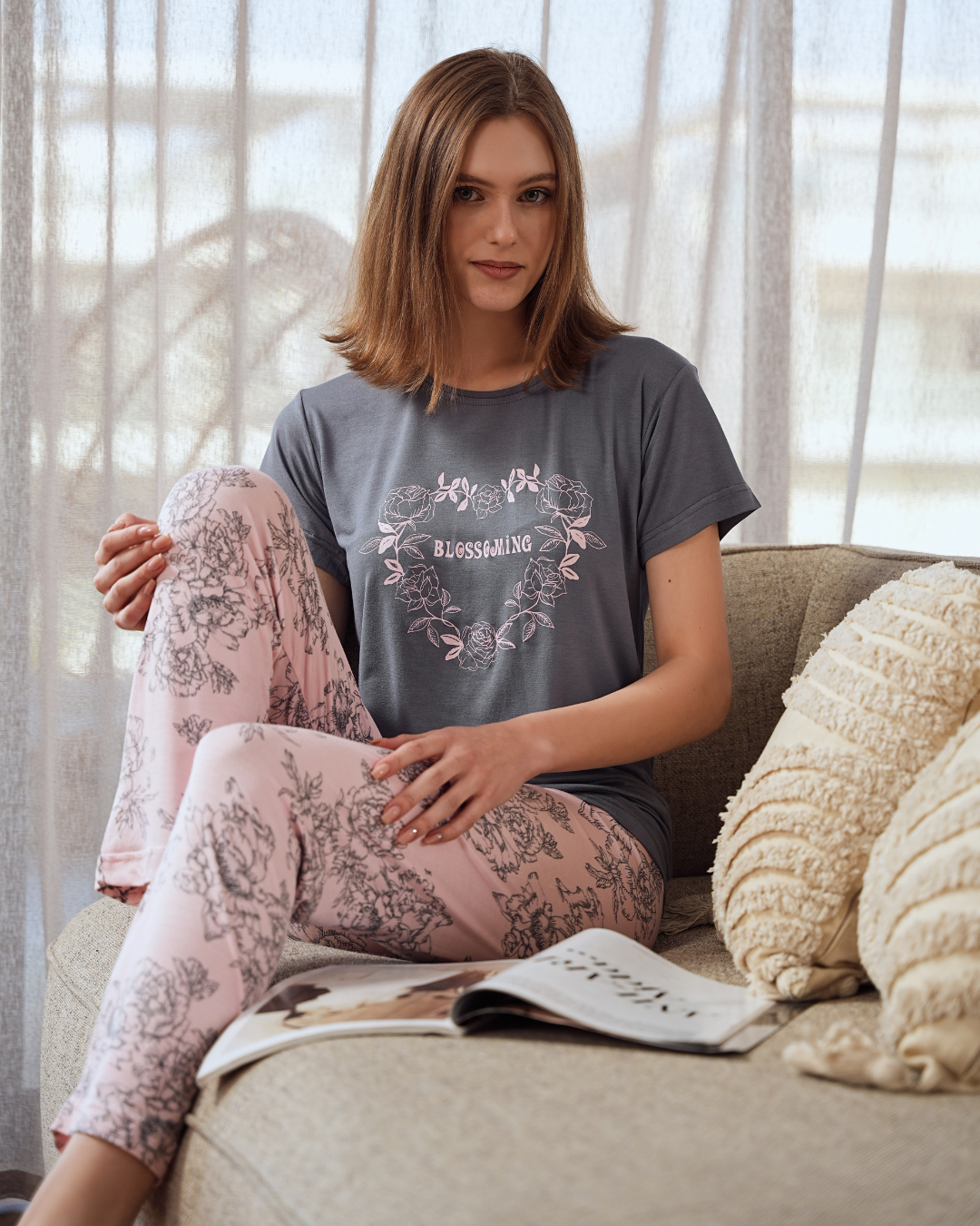 Women's pajamas with floral print