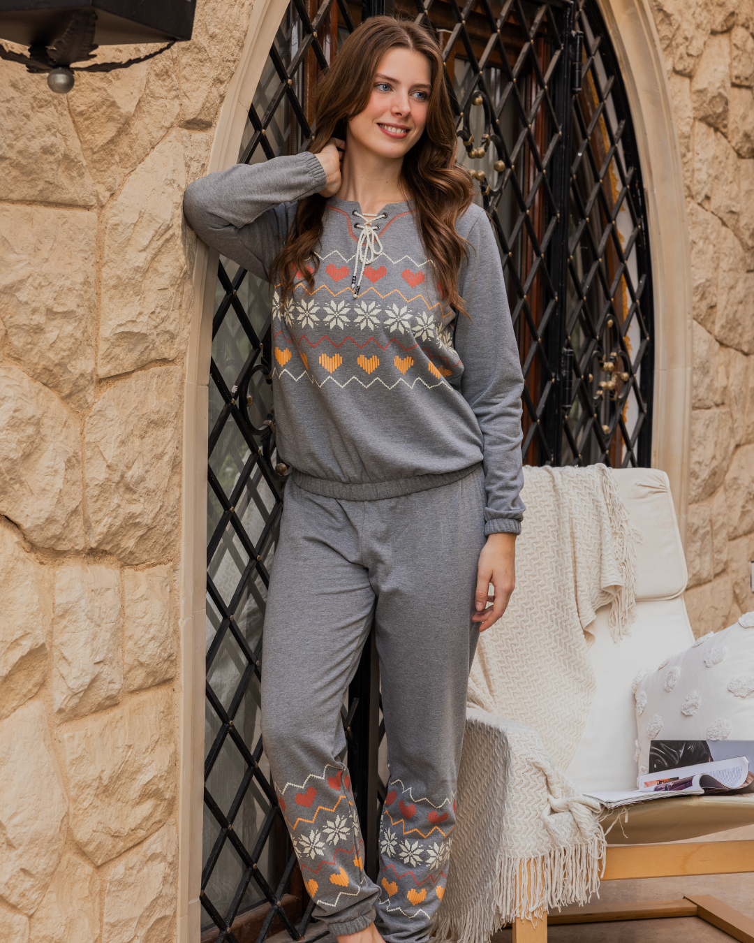 Women's long sleeve pajamas with long pants, big hearts print