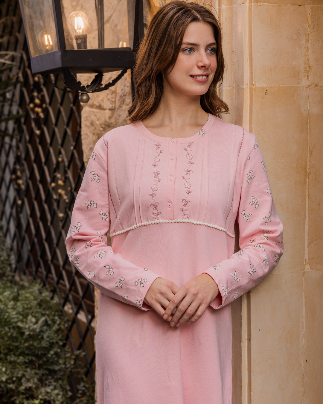 Women's long shirt with rose embroidery