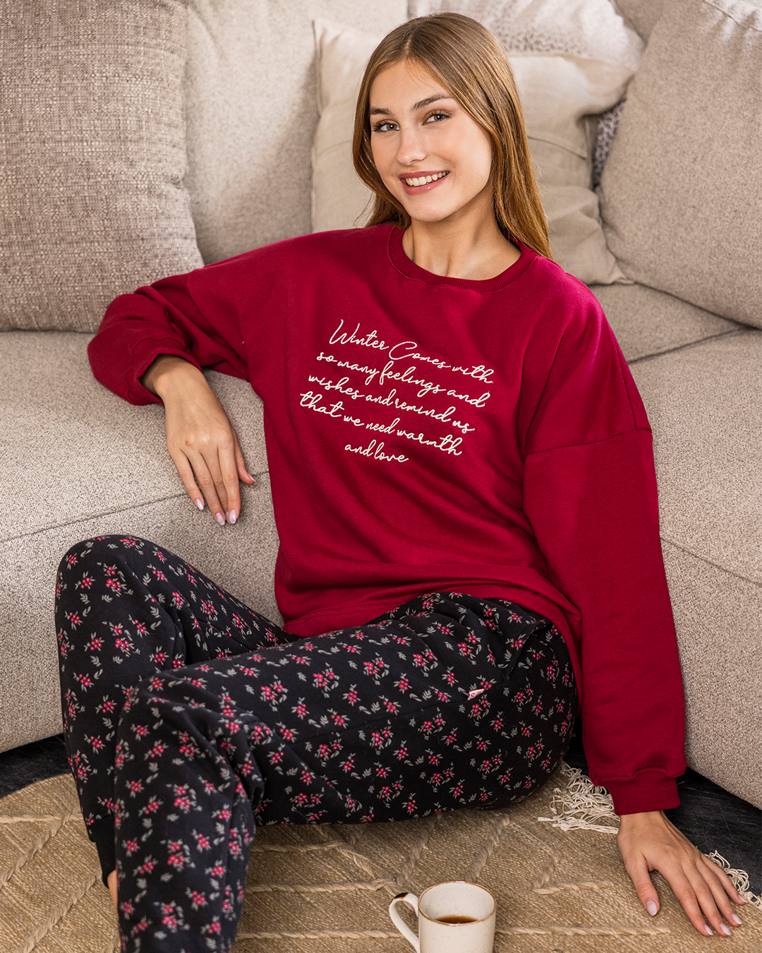 Warmth and love Women's long sleeve pajamas