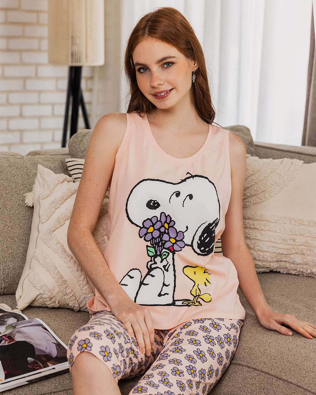 Snoopy Women's pajamas, T-shirt and Snoopy pants