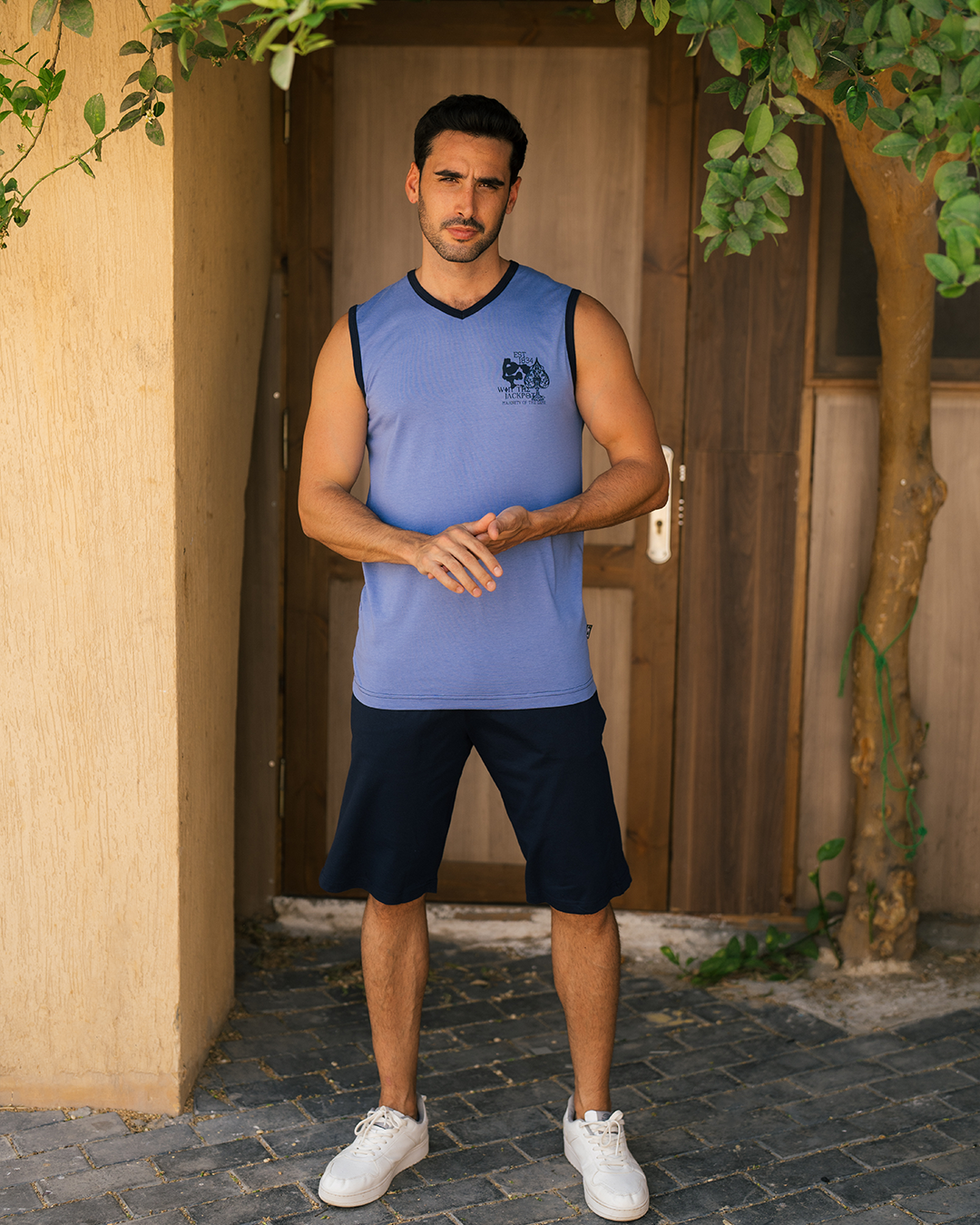 Plain men's pajamas, T-shirt and shorts