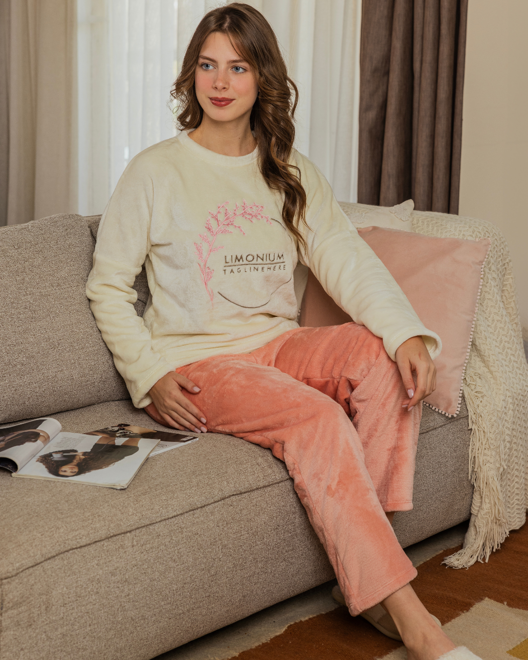 Women's pajamas, off-white embroidery, plain cashmere pants