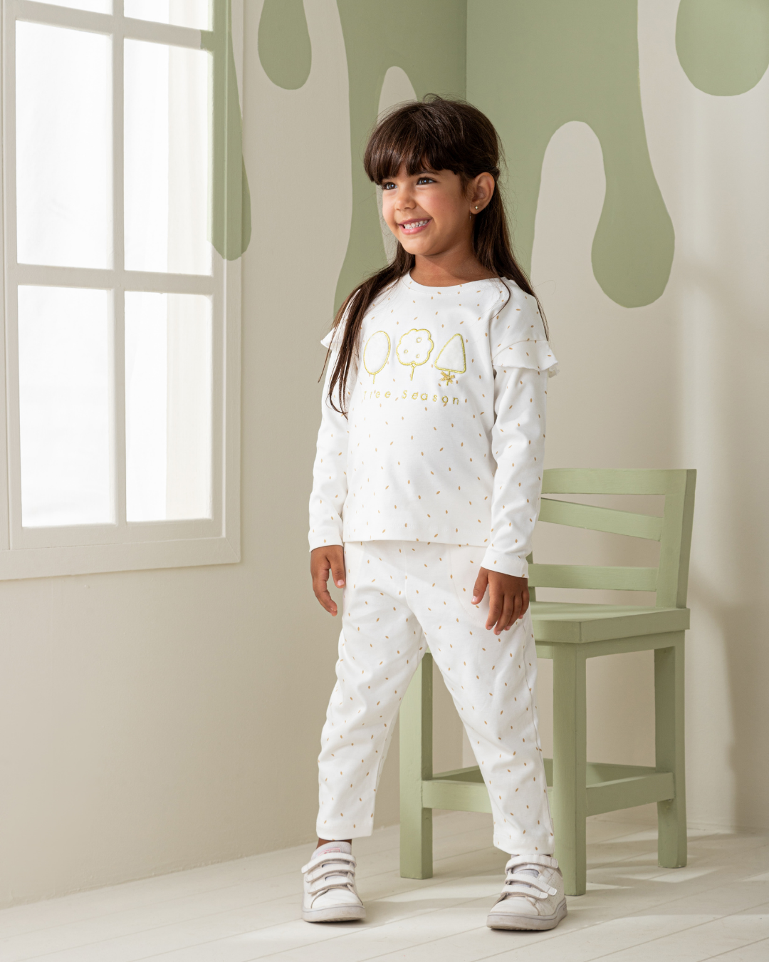 Tree Season Girls' Long Sleeve Pajamas