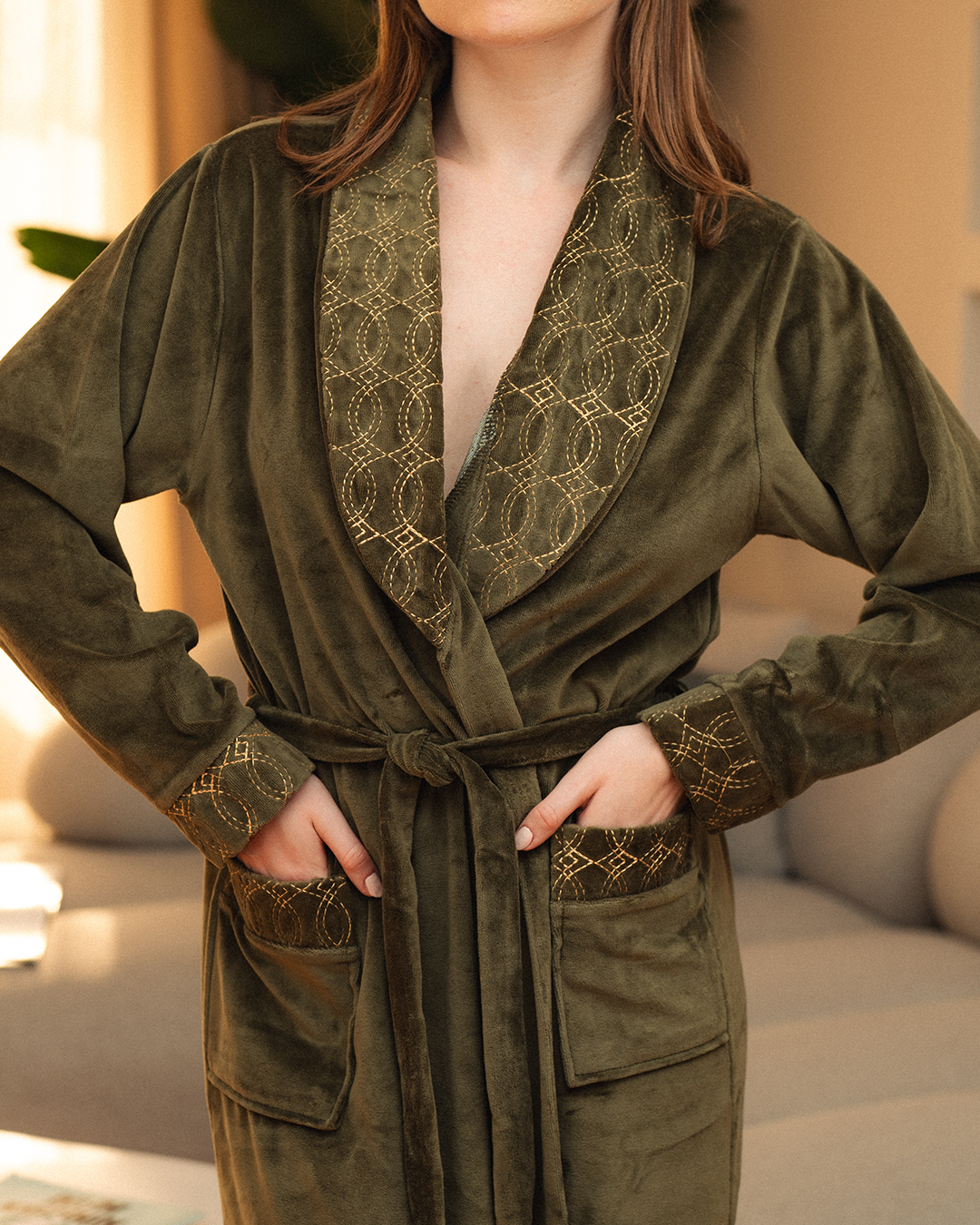 Women's robe, Sigaf Cool Shawl, Embroidered Cape, Gold Velvet