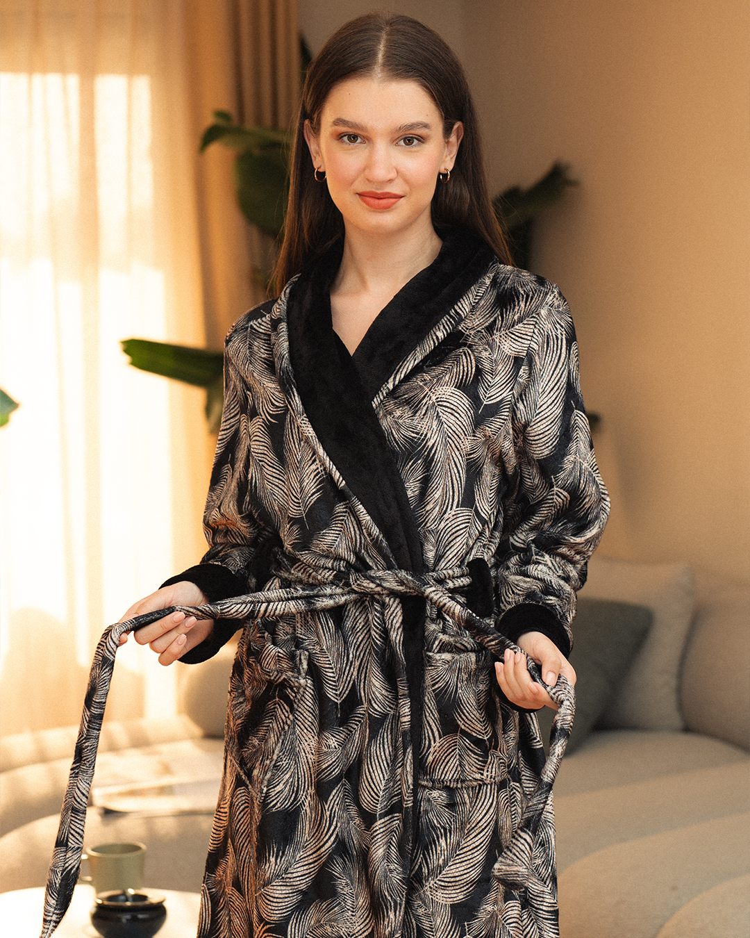 Women's Robe Cool Shawl Short Rotary Leaf Polar