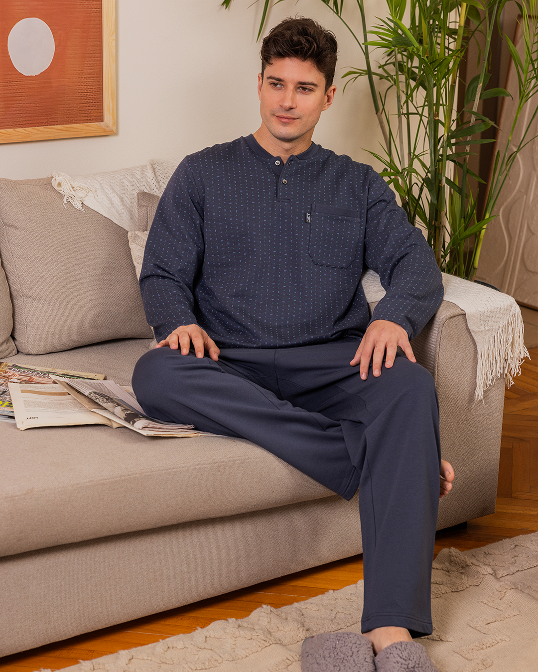 Men's pajamas, printed T-shirt, long sleeve, round neck, button-down collar, chest pocket and pants