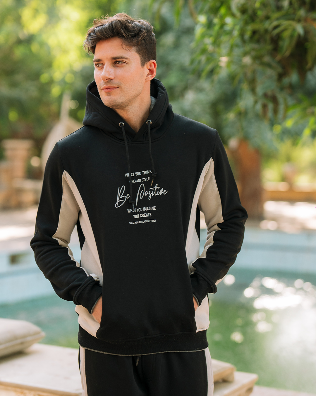 Be positive Men's pajamas with hood and pockets, printed on the chest