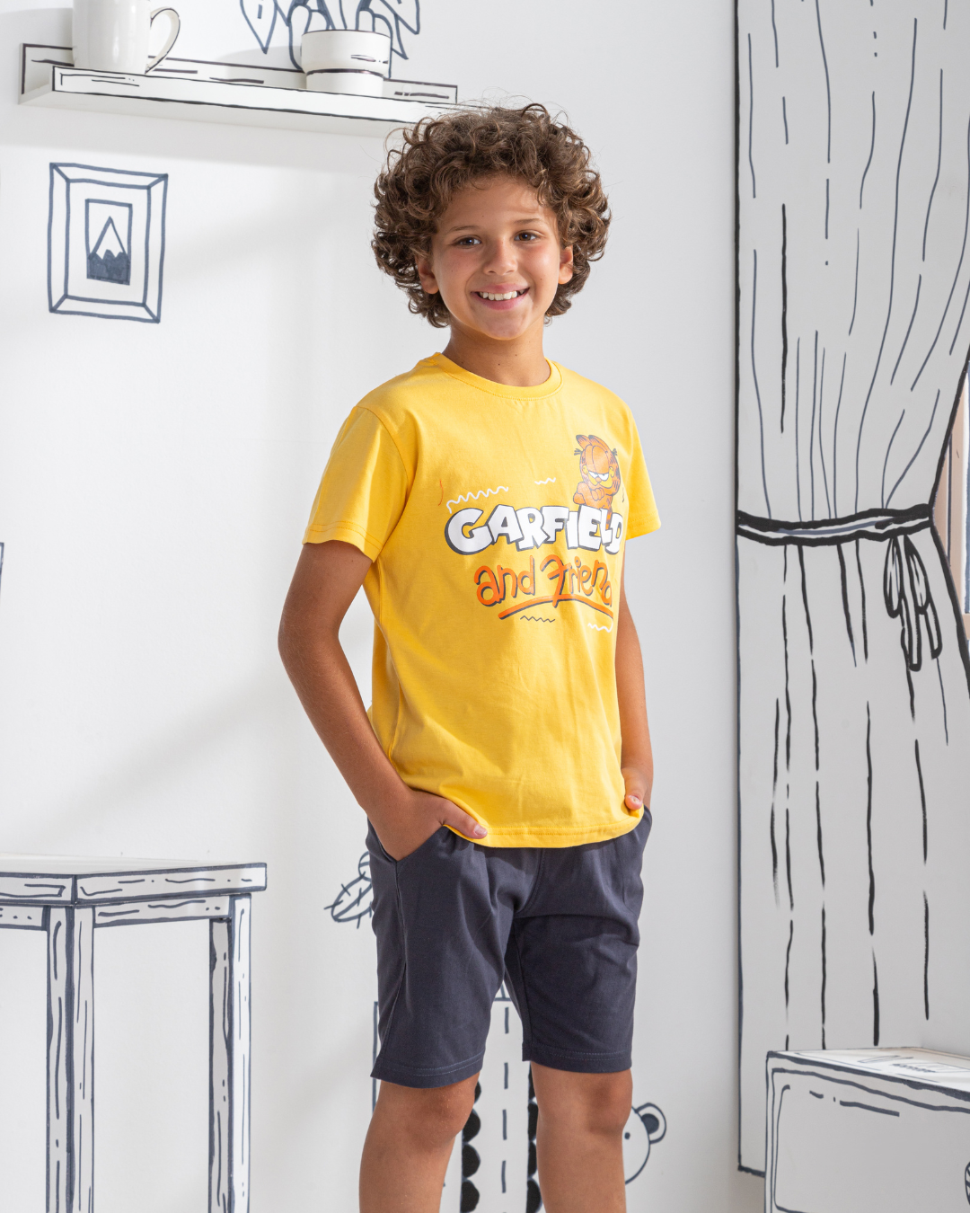 Garfield print pajamas for boys