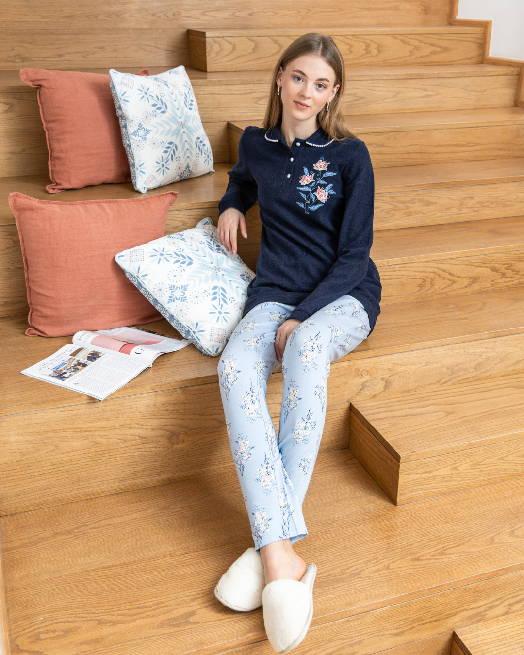 Pajamas for women, cashmere, cool and embroidered, with Milton Sama pants