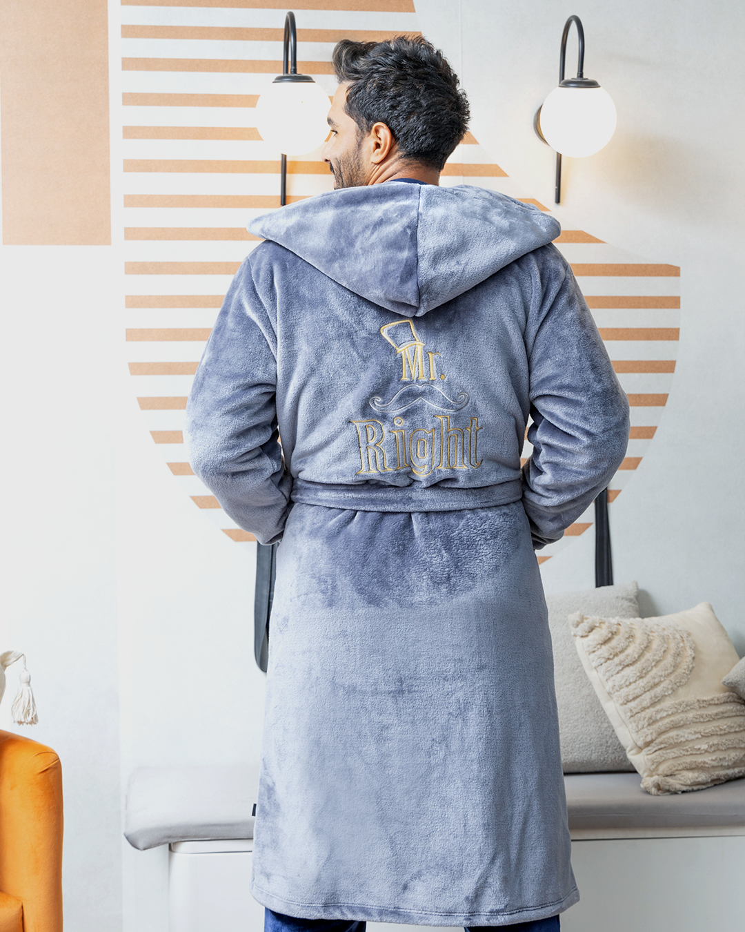 cool+ Men's Robe with Horse Embroidery
