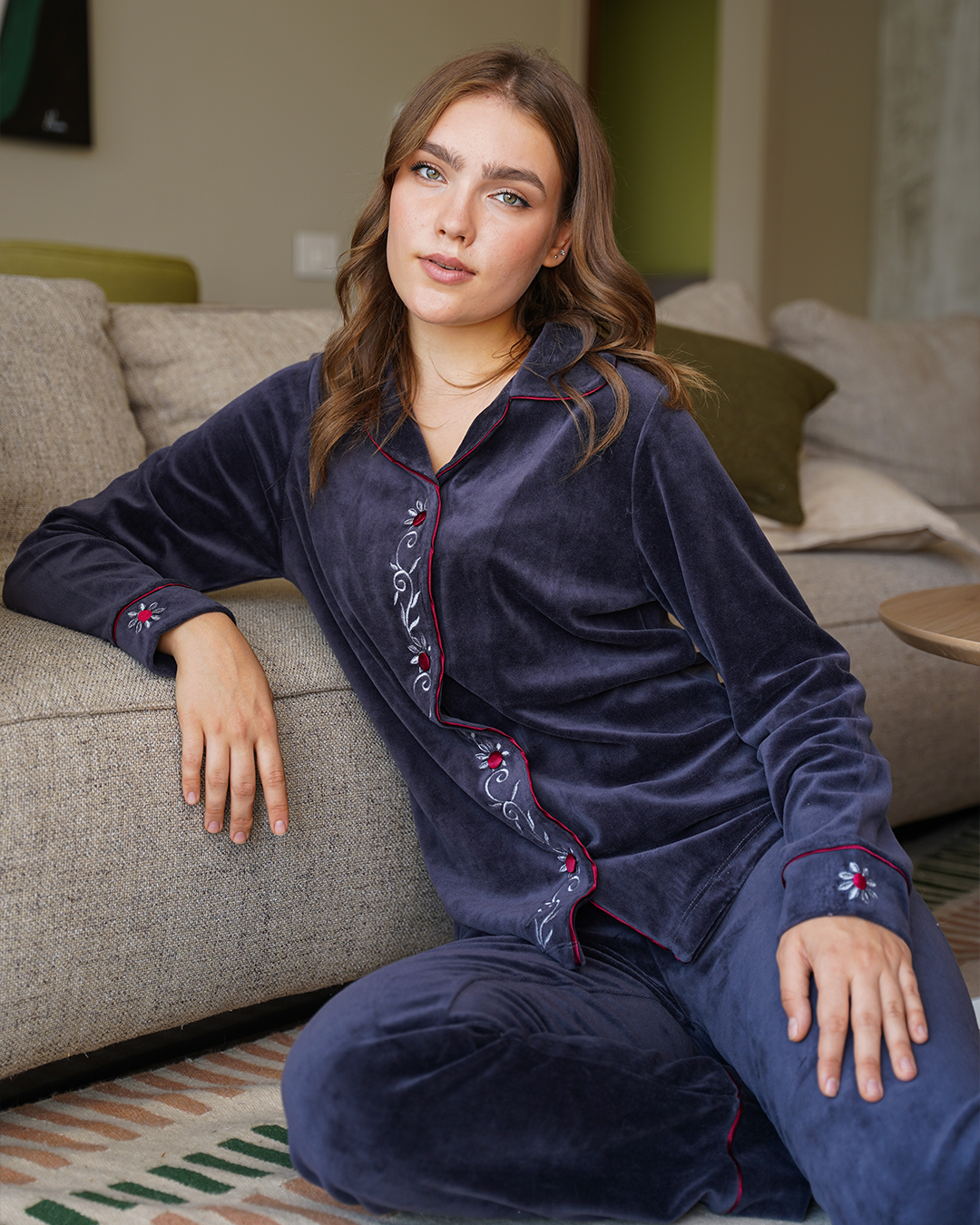 Open pajamas for women, embroidered with roses, on a velvet dress
