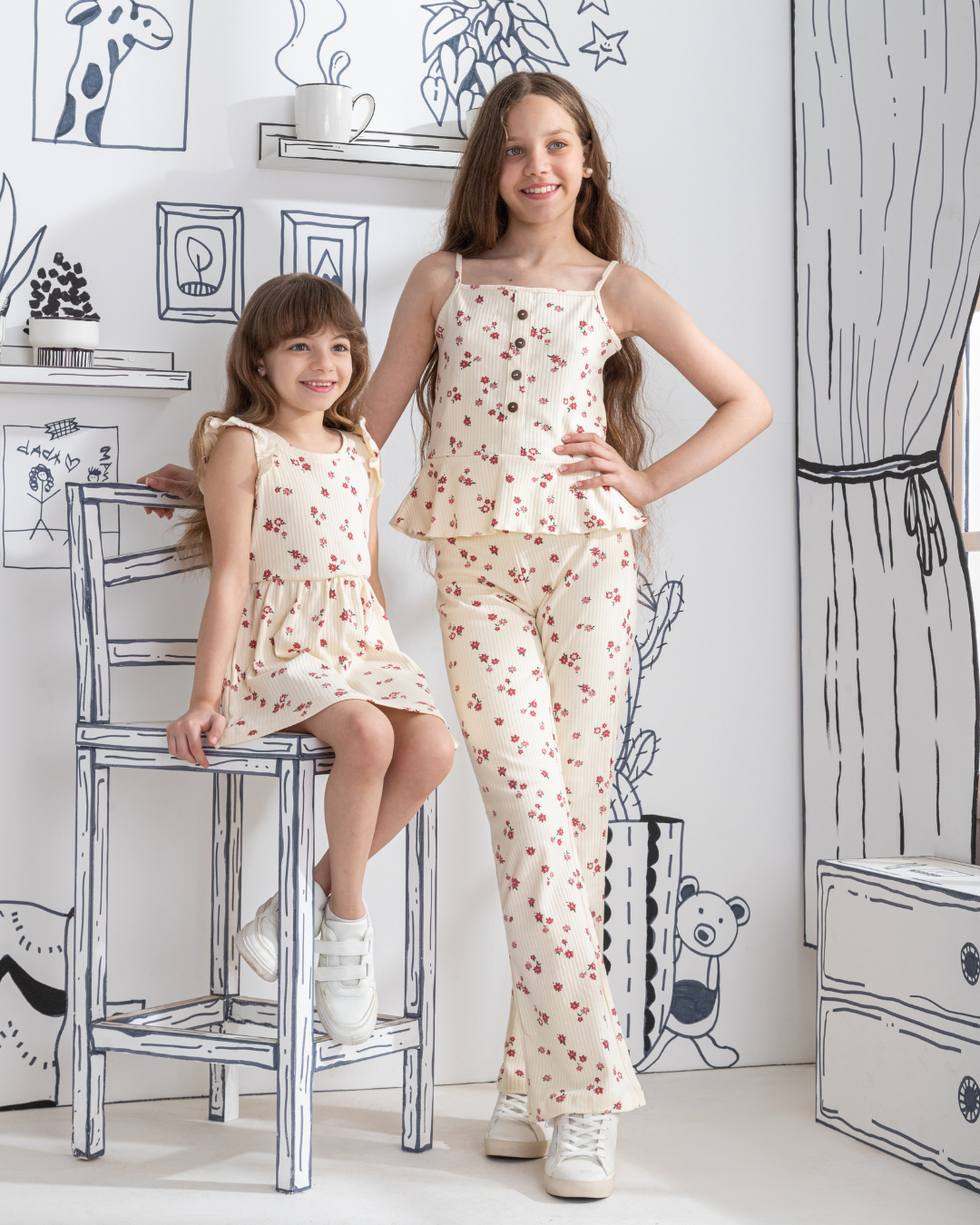 Floral Derbi girls' pajamas, suspender top and trousers