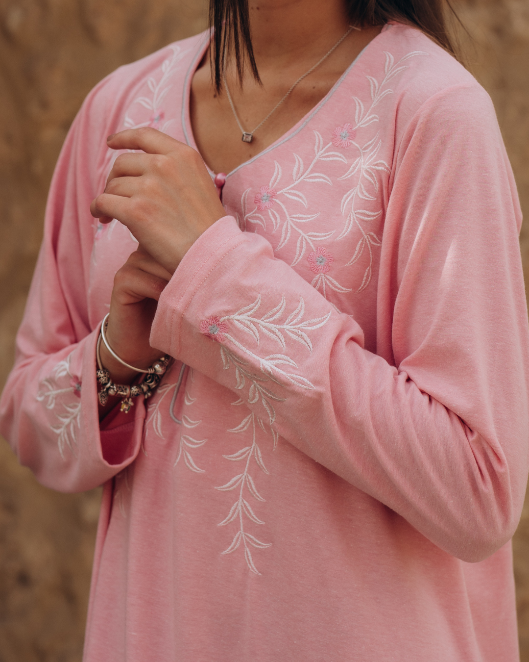 Women's shirt with rhubarb sleeves, buttons embroidered with branches