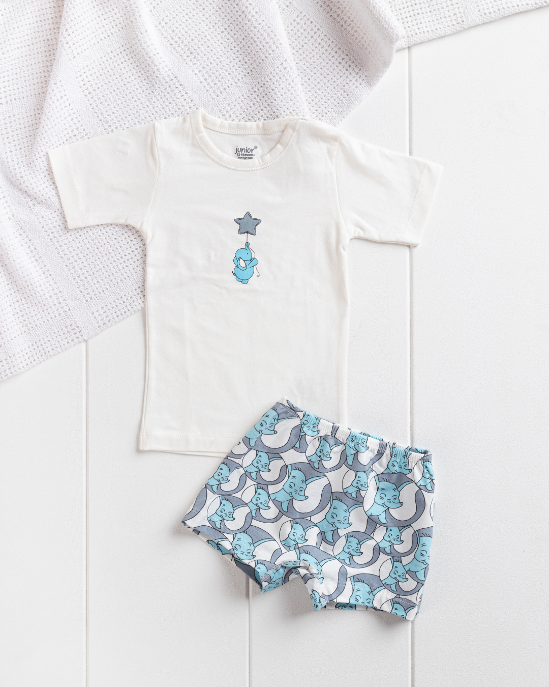 Baby girls' half sleeve printed shorts set