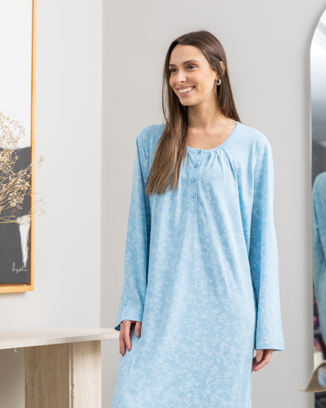 Women's long-sleeved rhubarb nightshirt with butterflies print buttons