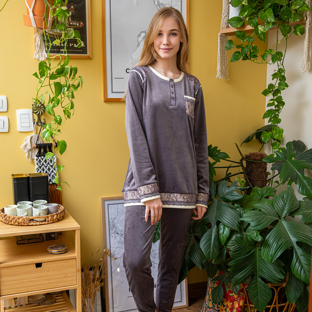Women's pajamas with a pocket and a lace shoulder
