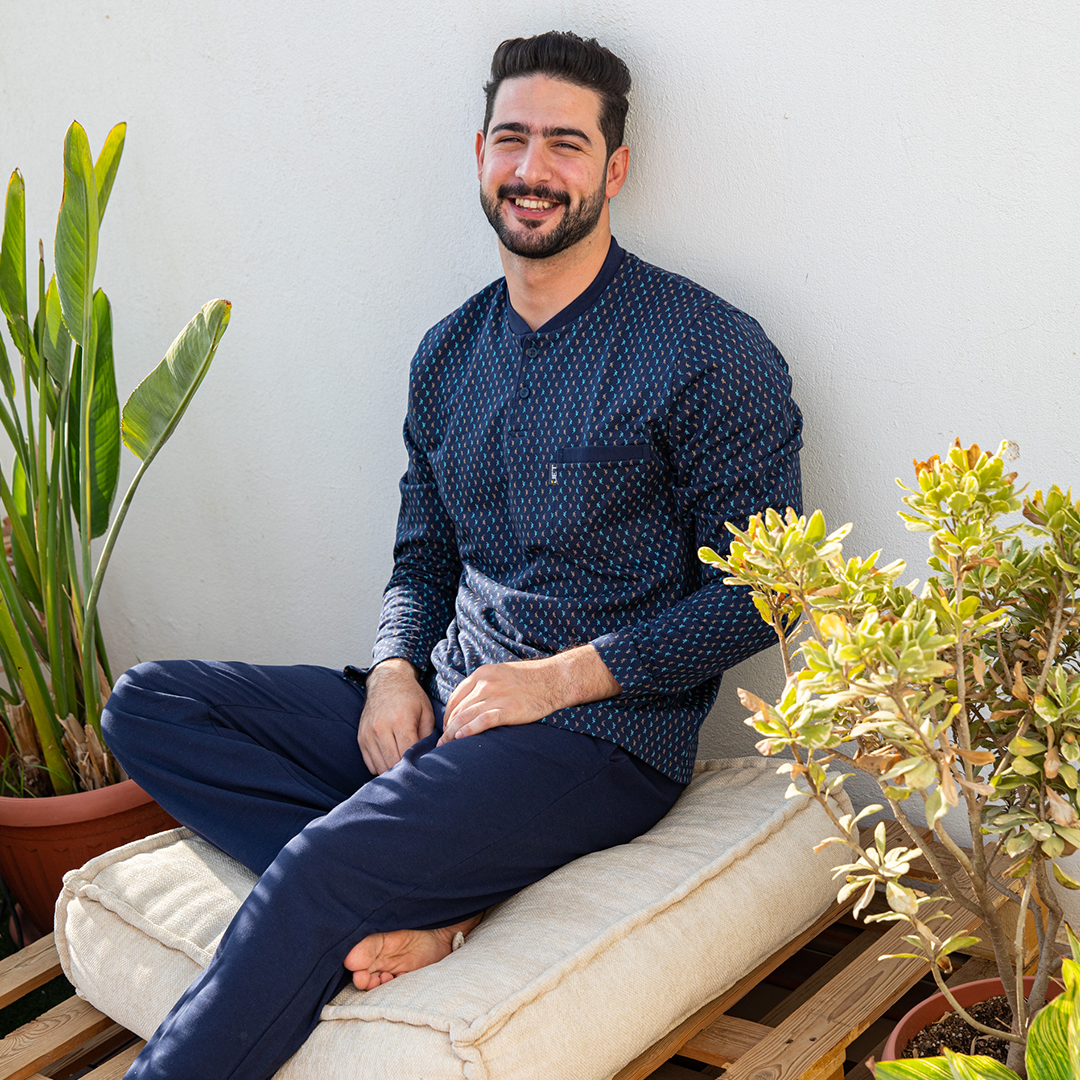 Milton men's pajamas with buttons printed on the chest