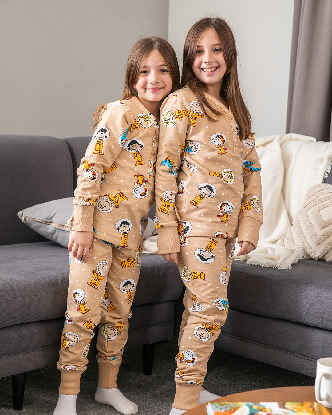 Girls' pajamas, jersey, snoopy buttons