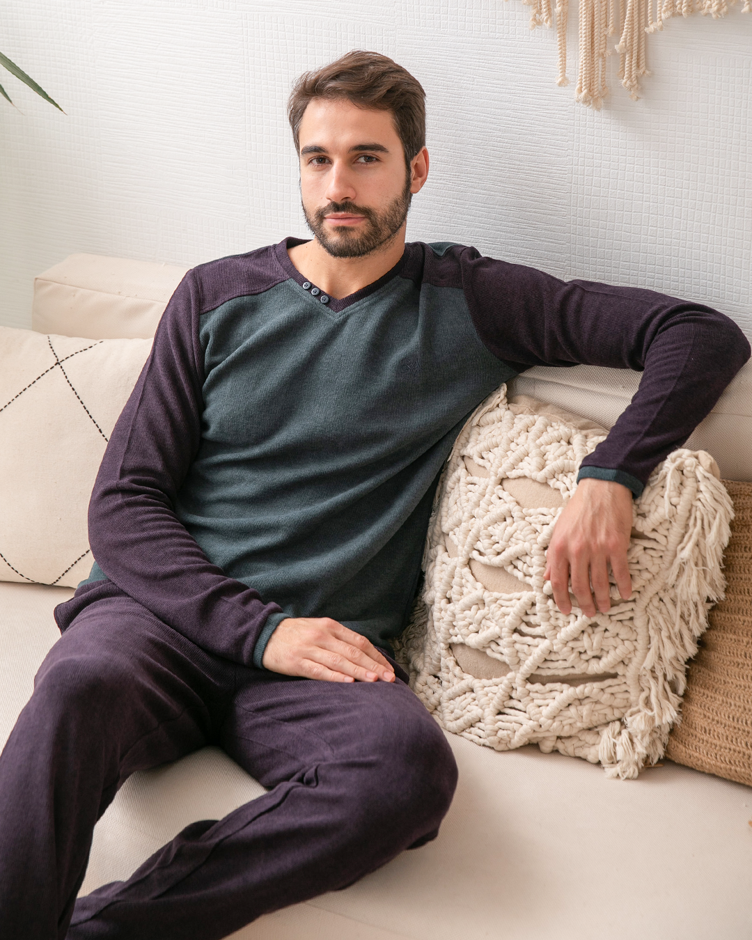 Men's cashmere pajamas with a seven-neck