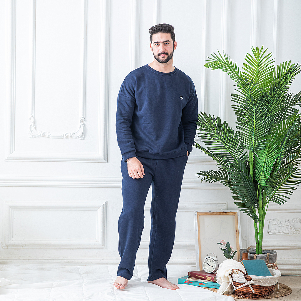 Milton pajamas embroidered on the chest for men