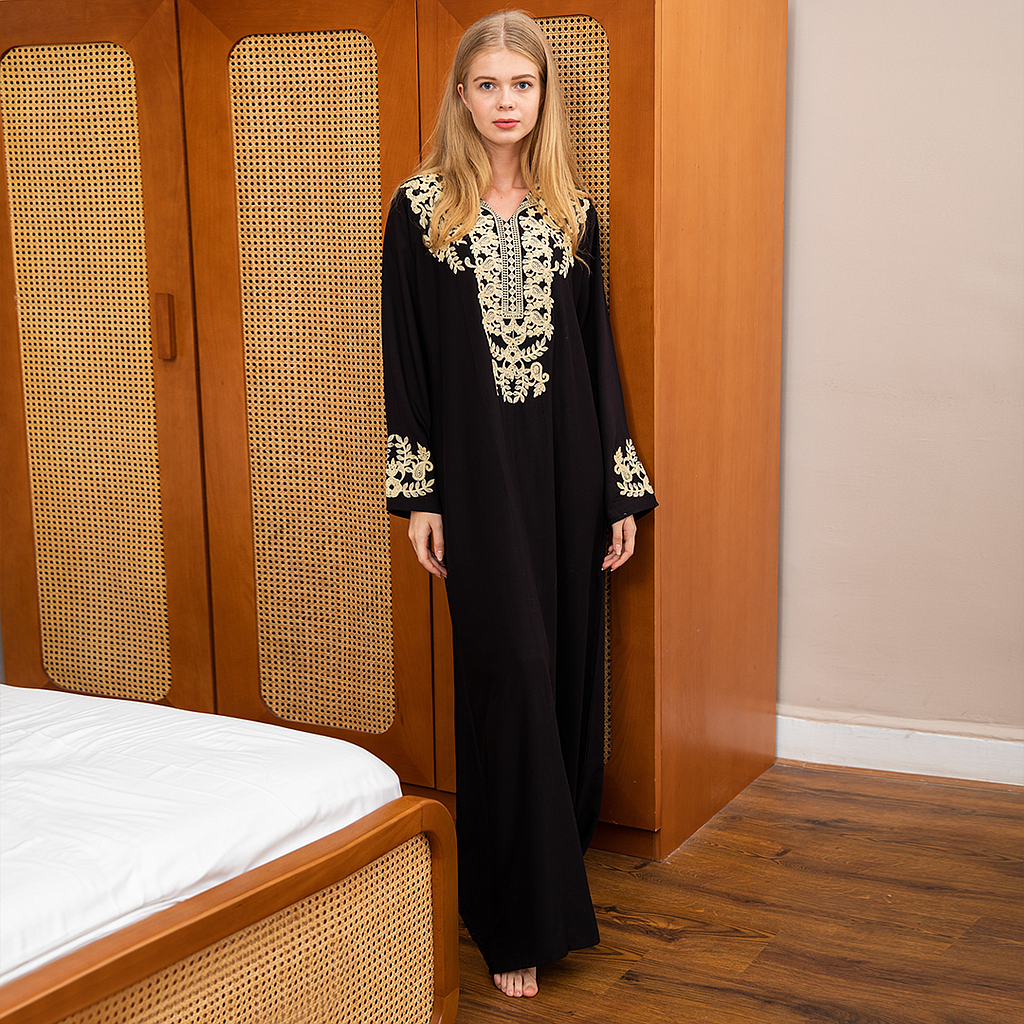 Plain viscose shirt with 4 sleeves embroidered 