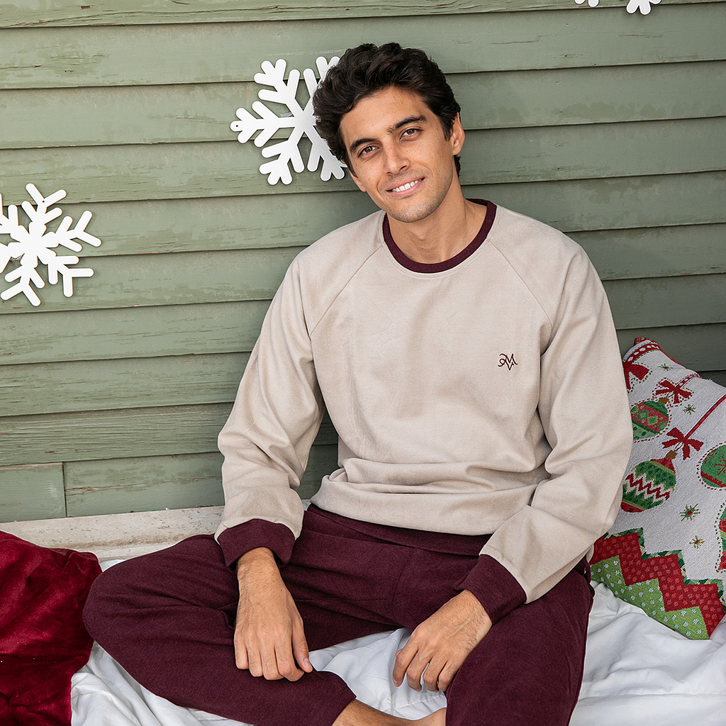 Plain rhubarb pajamas with two sleeves for men