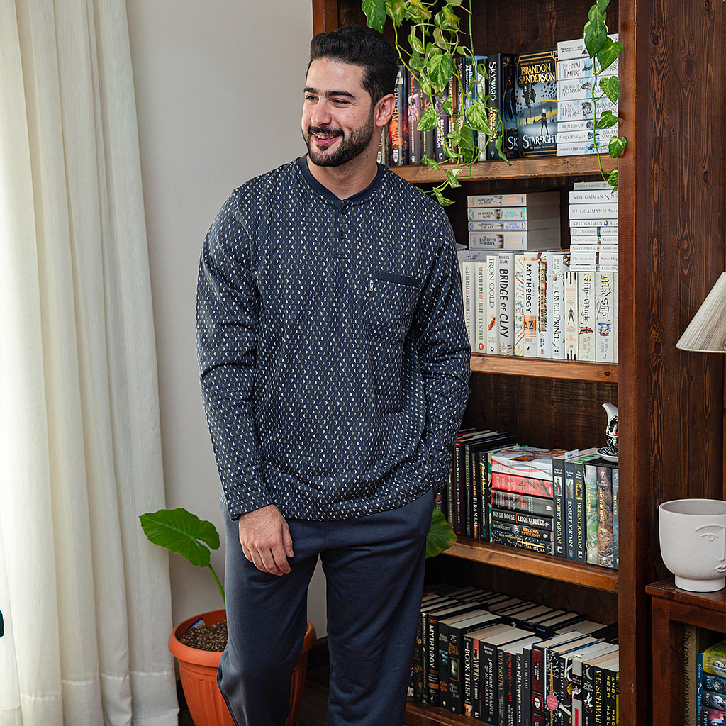 Milton men's pajamas with buttons printed on the chest