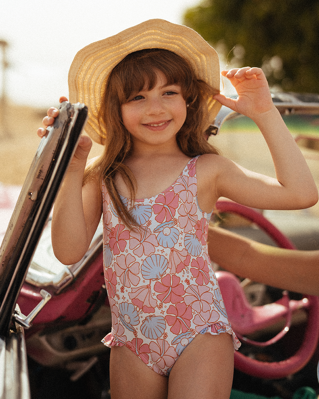 Girls' swimsuit printed with Huawei flowers