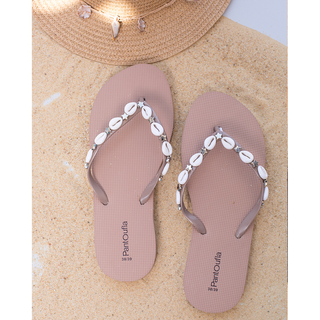 Women's embroidered slippers