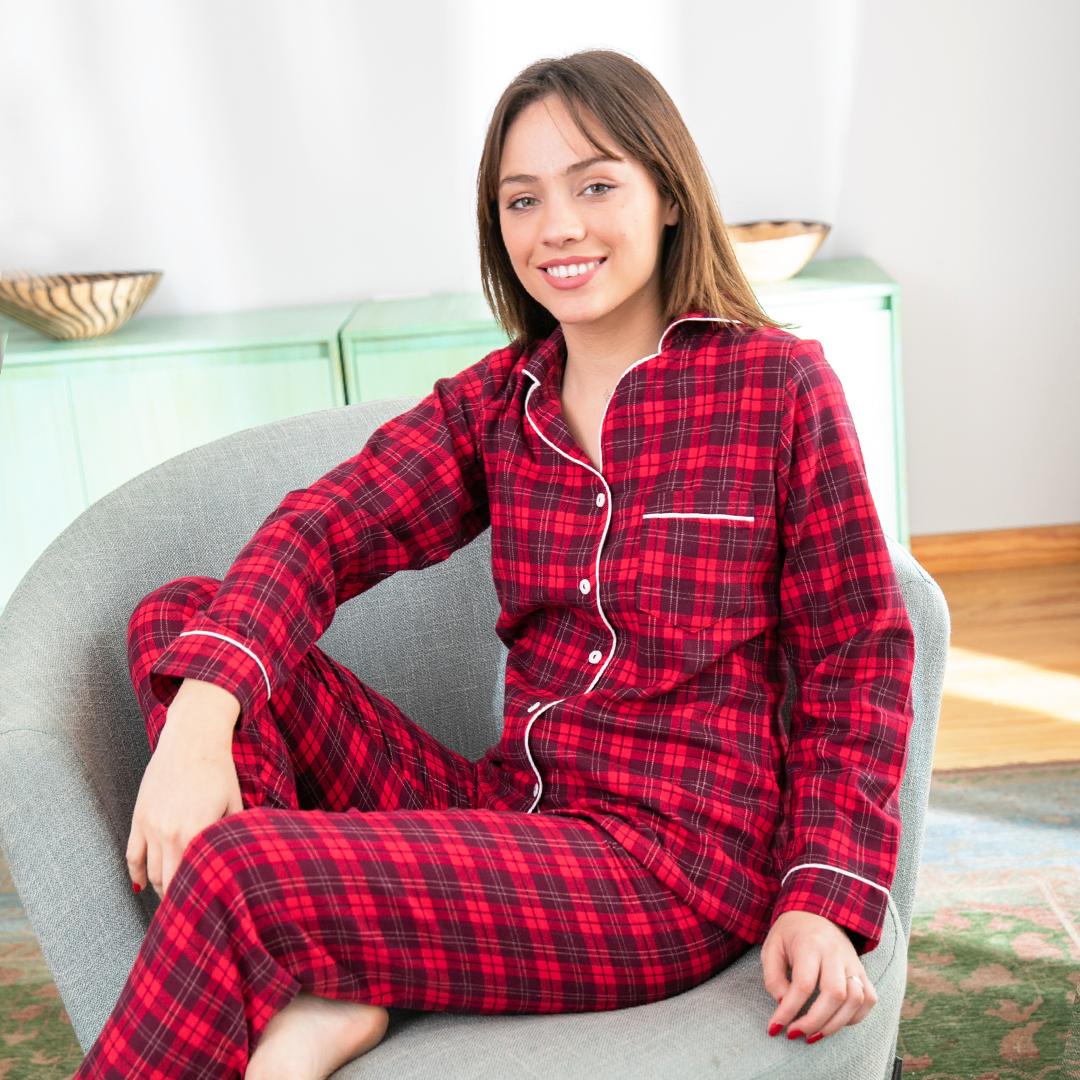 Classic women's check pajamas